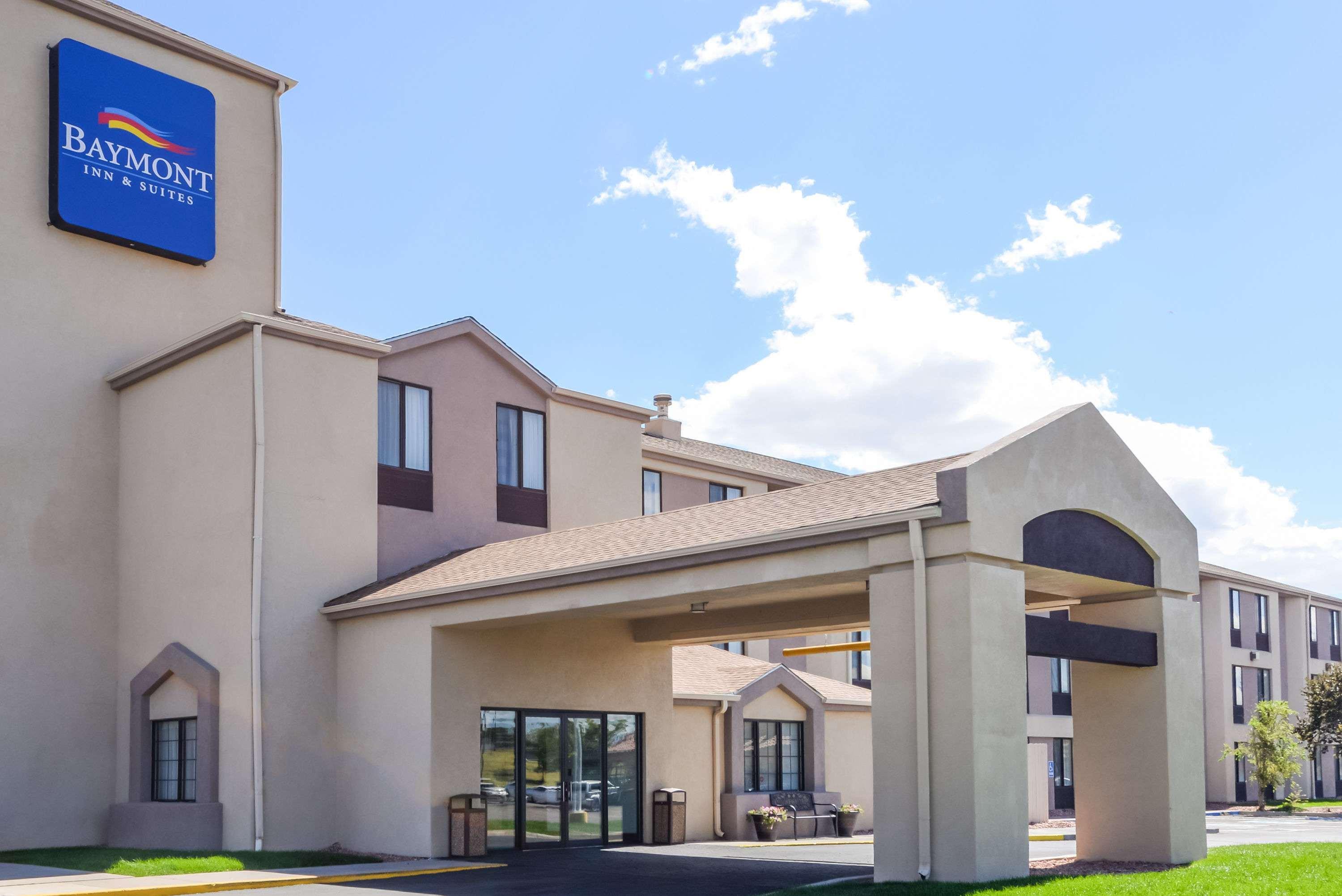 Hotel Baymont By Wyndham Pueblo Exterior foto